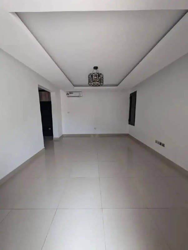 Joli appartement 3 chambres à Ngaliema